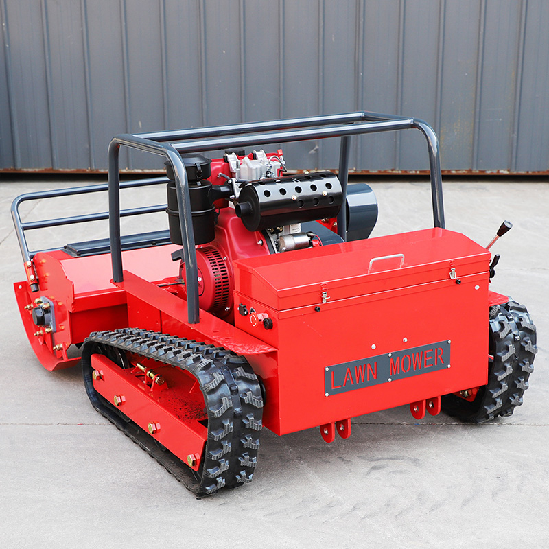 جزازة العشب بالتحكم عن بعد