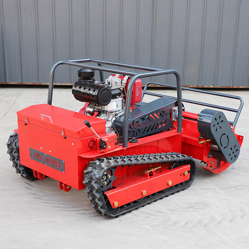 جزازة العشب بالتحكم عن بعد