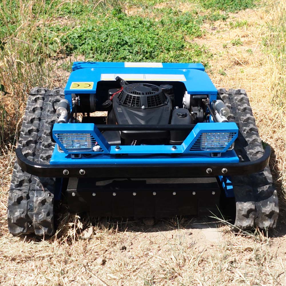 جزازة العشب ذاتية الدفع