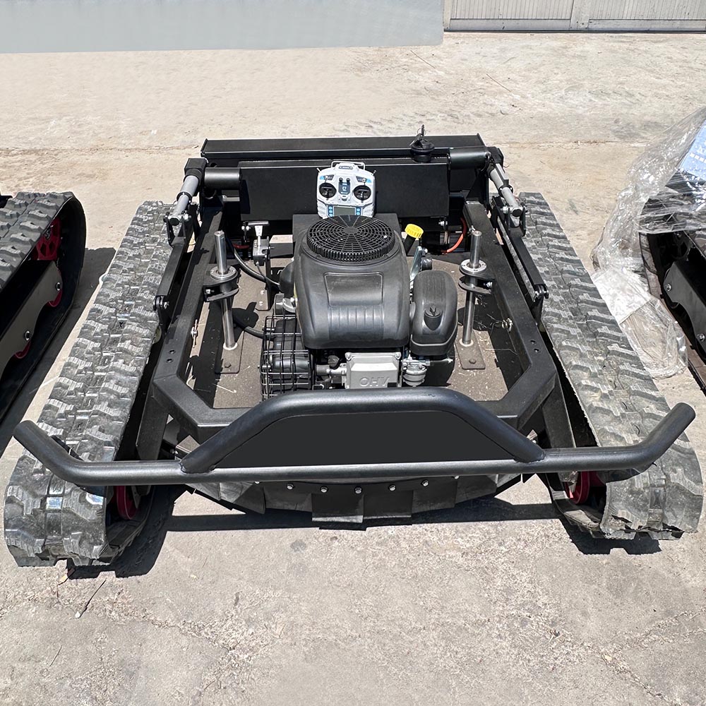 جزازة العشب الآلية