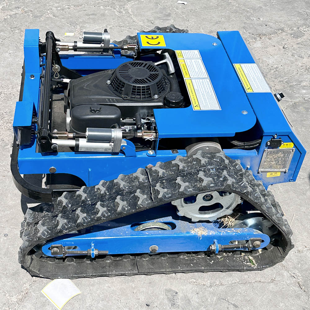 جزازة العشب ذاتية الدفع