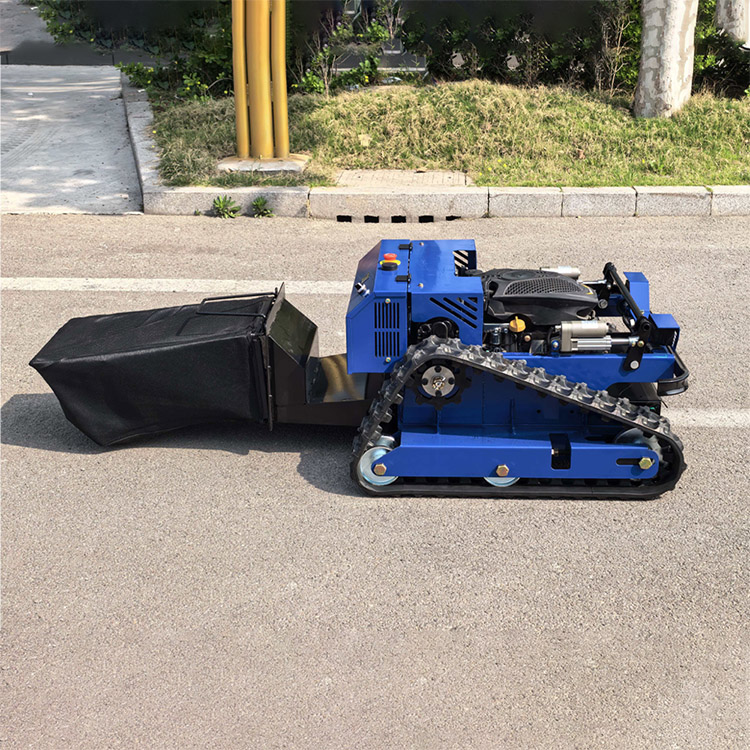 ماكينة العشب