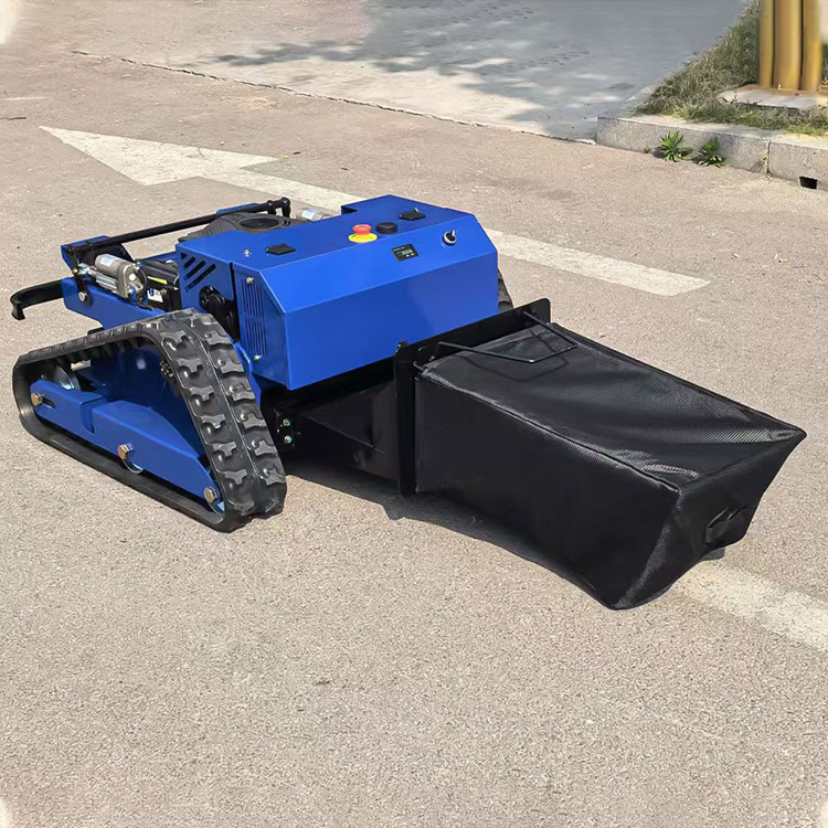 ماكينة العشب