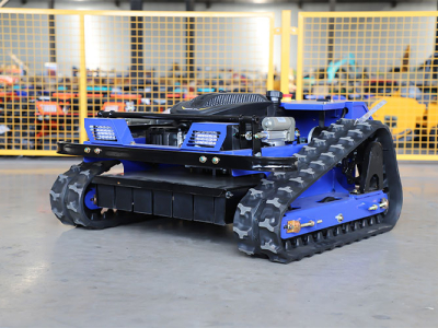 تم تصميم جزازة العشب الجديدة RC550S خصيصًا للمنحدرات والتضاريس غير المستوية.