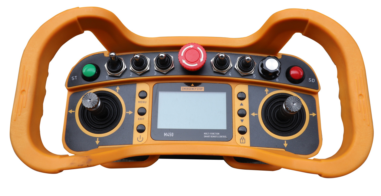 أصبحت جزازات التحكم عن بعد شائعة وتحدث ثورة في صيانة العشب