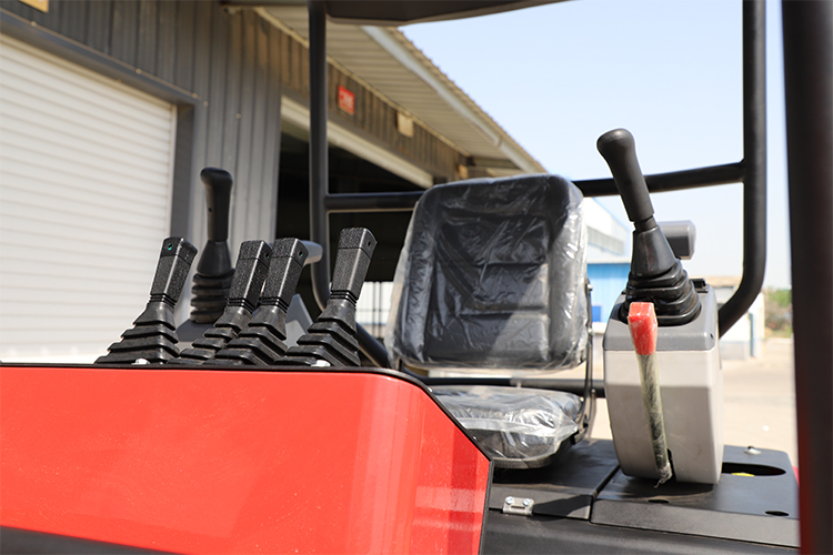 حفارة صغيرة 2 طن