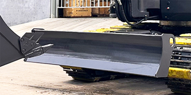 حفارة 6 طن للبيع