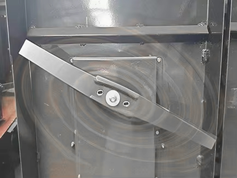 جزازات العشب ذات الدوران الصفري