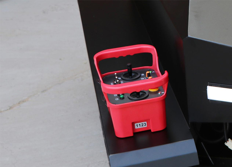 جزازة العشب متعددة الأغراض.jpg جزازة العشب متعددة الأغراض.jpg