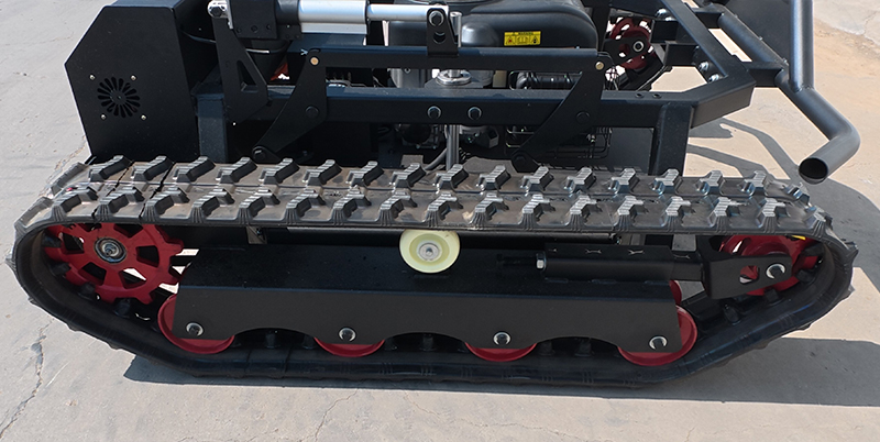 جزازة العشب الآلية.jpg