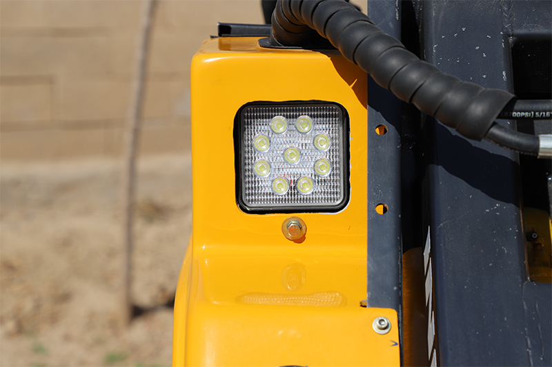 رافعات تلسكوبية.jpg