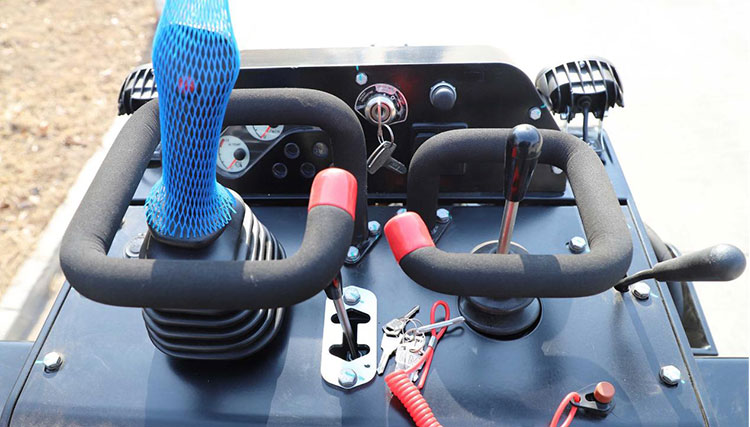 لودر انزلاقي رخيص للبيع