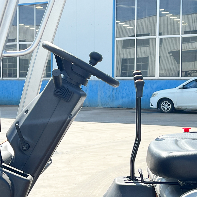 الرافعات الشوكية الكهربائية طويلة المدى